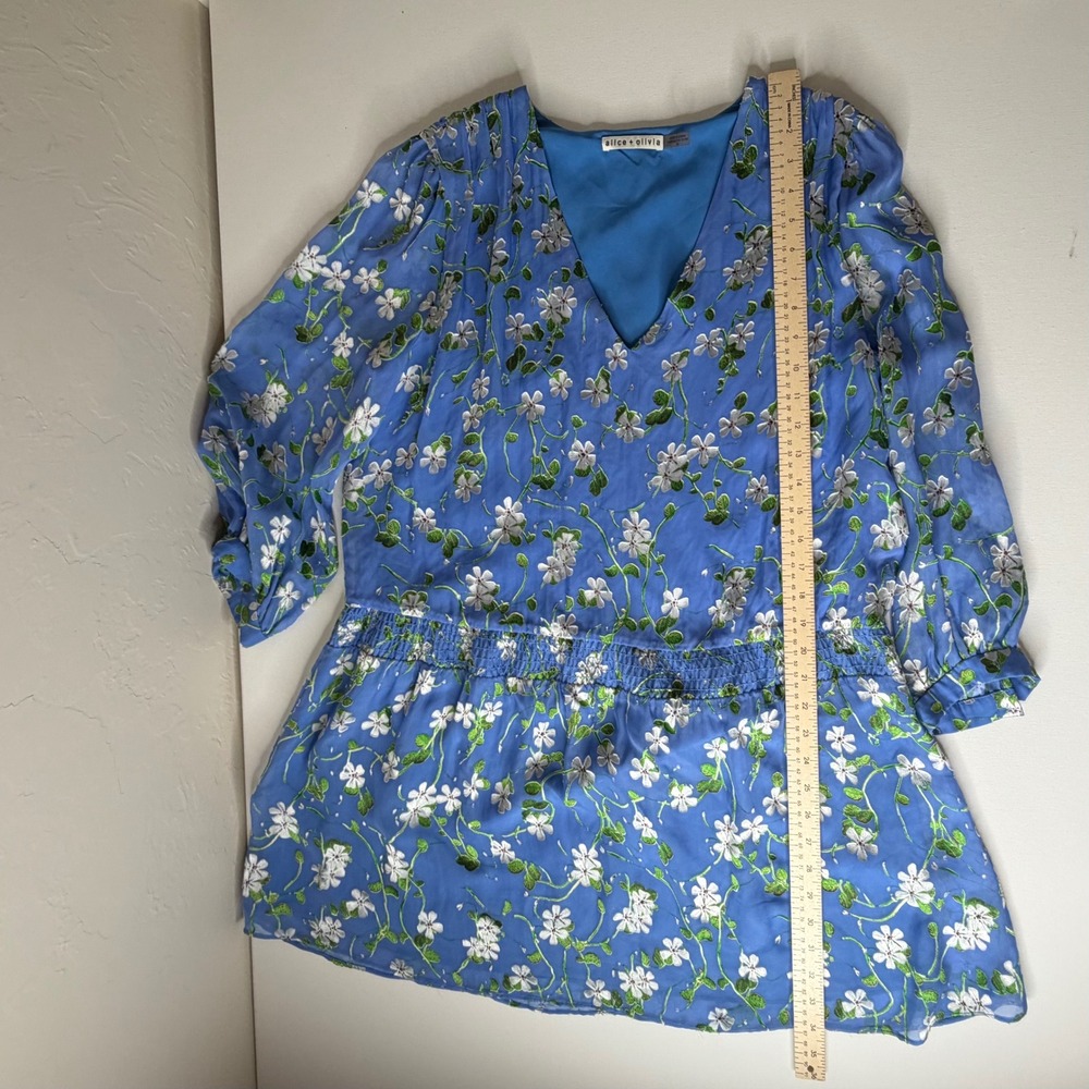 Alice + Olivia Adaline Blue Floral Silk Blend Smocked Mini Dress Sz 10 Romantic - Picture 9 of 11